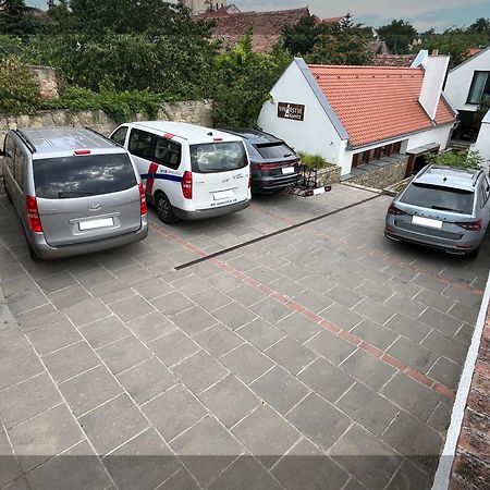 Penzion Vinarstvi Konitz Znojmo Luaran gambar
